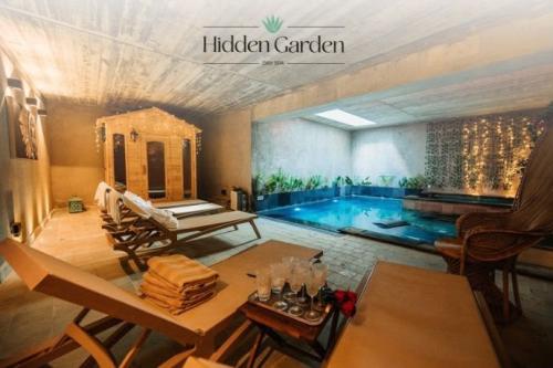 Cozy Exclusive package for two at the Hidden Garden Spa - Can be used all week