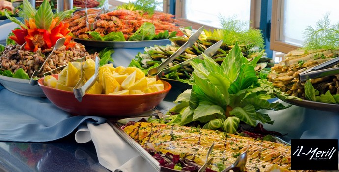 Enjoy an exquisite buffet dinner at the Merill Restaurant with free flowing wine & drinks at Paradise Bay Hotel - Can be used all week