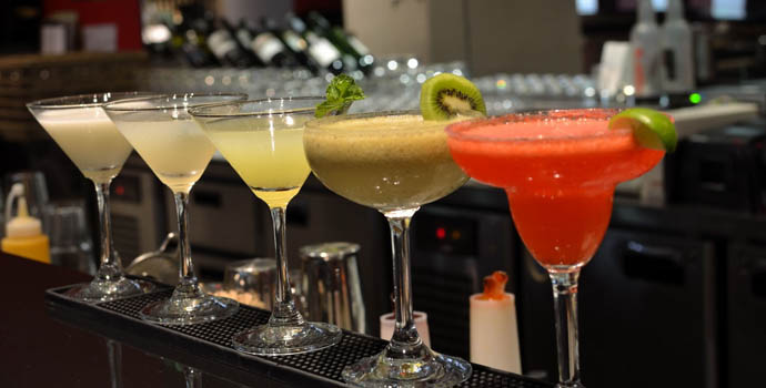 Any pizza + 2 cocktails or 2 pints of Cisk or 2 glasses of wine for only €9,90 at Tre Angeli Restaurant
